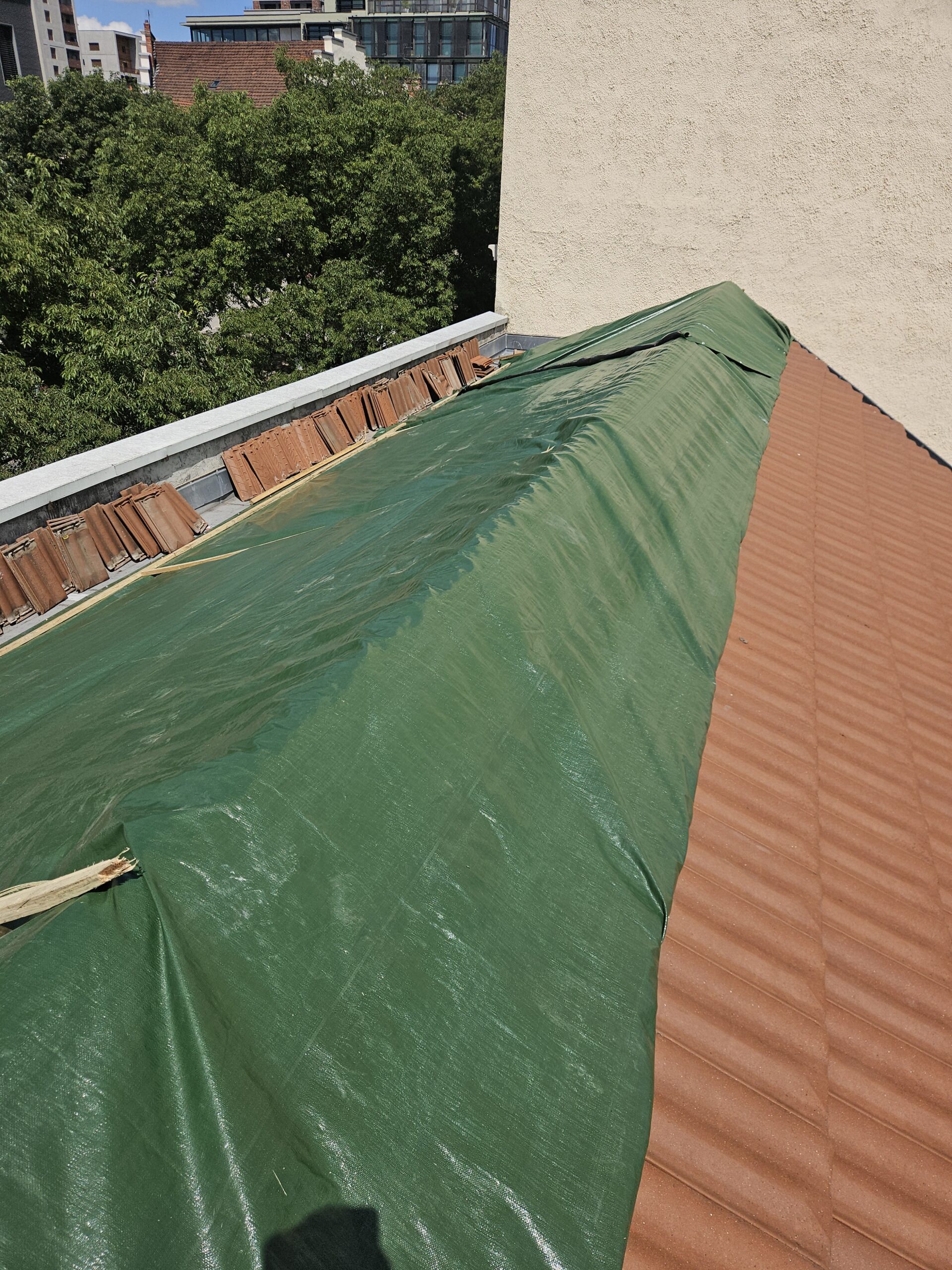 Bâche d'urgence yvelines pour fuite toiture